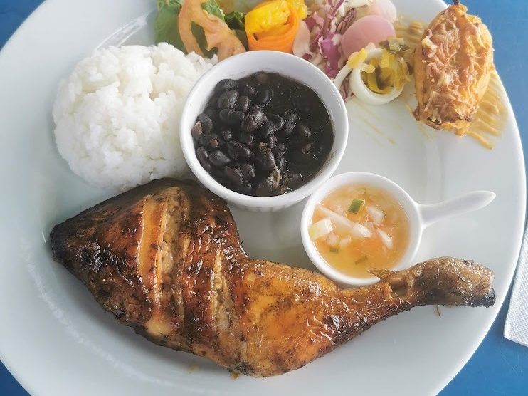 Demi-poulet grillé